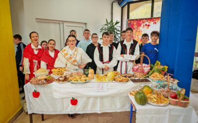 Plesom i pjesmom obilježili smo Dan kruha i zahvalnosti za plodove zemlje